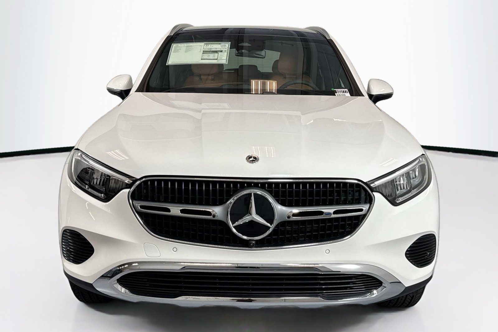 New 2026 Polar White Mercedes-Benz GLC 300 image 2