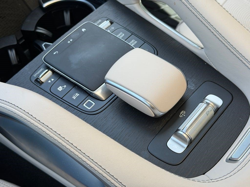 Used 2026 Polar White Mercedes-Benz AMG® 53 4MATIC+ image 28