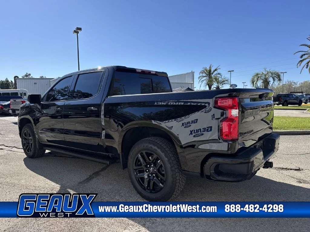 Used 2025 Black Chevrolet High Country image 4