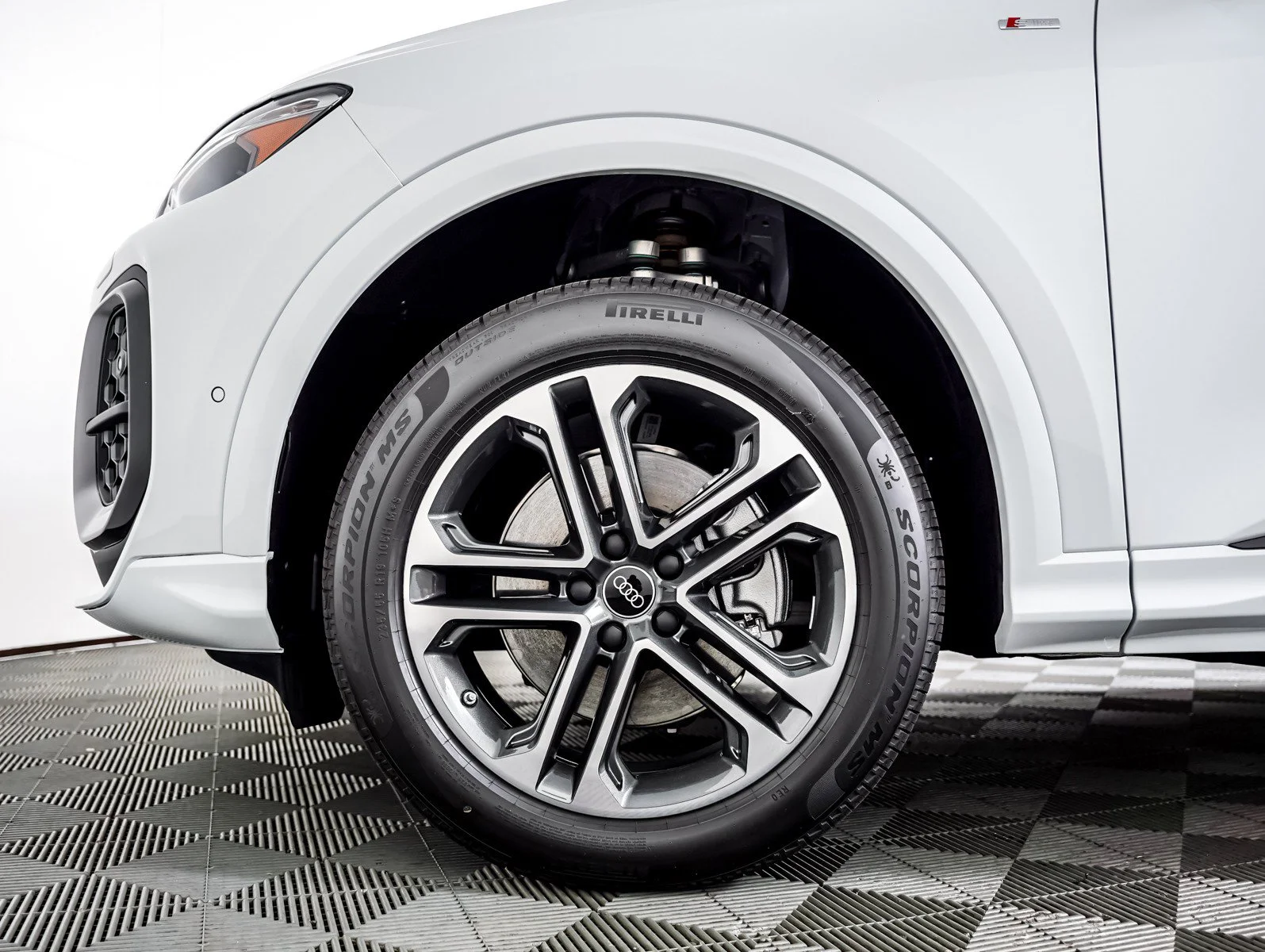 New 2026 Glacier White Metallic Audi Premium image 6