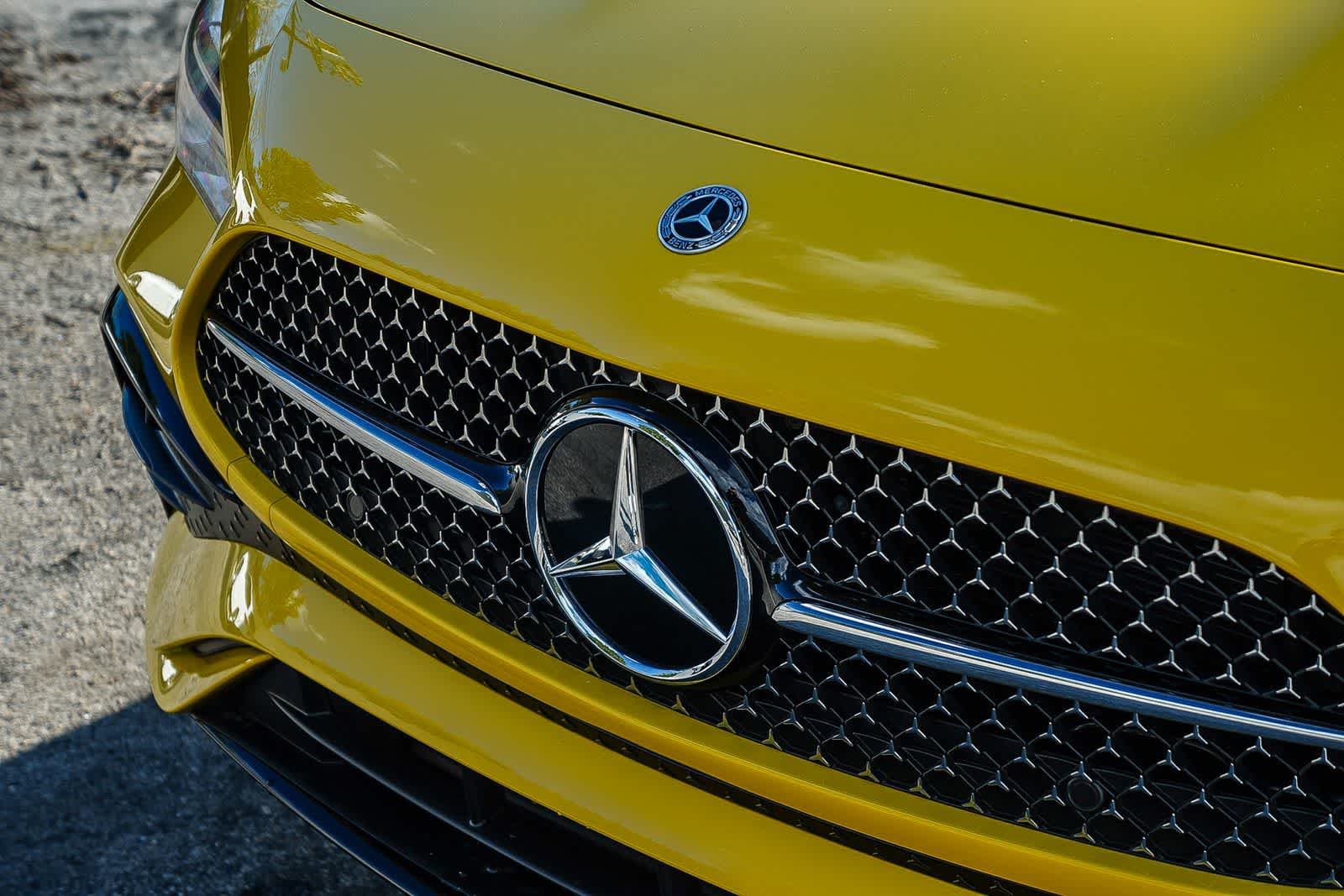 New 2026 Sun Yellow Mercedes-Benz CLE 300 image 9