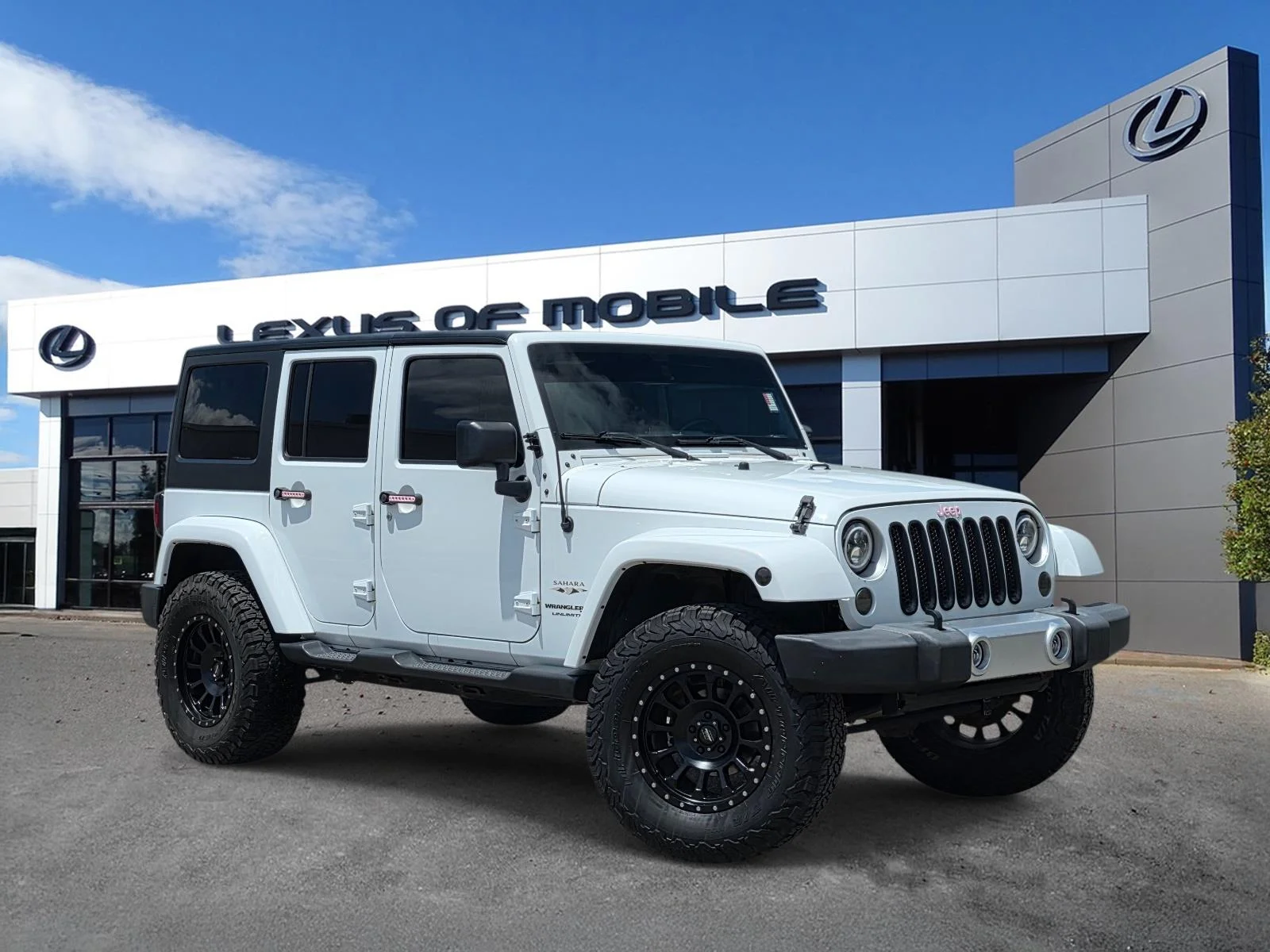 2018 Jeep Wrangler Sahara's photo