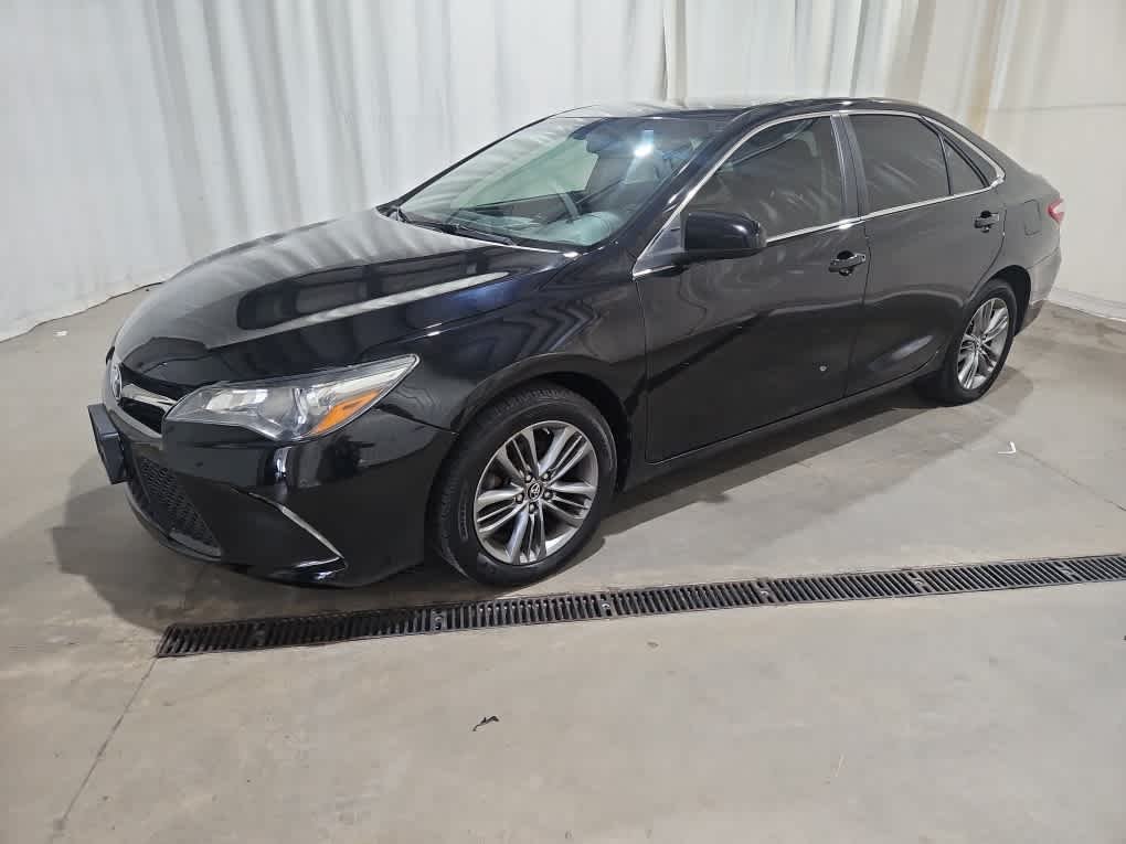 Used 2017 Midnight Black Metallic Toyota SE image 3