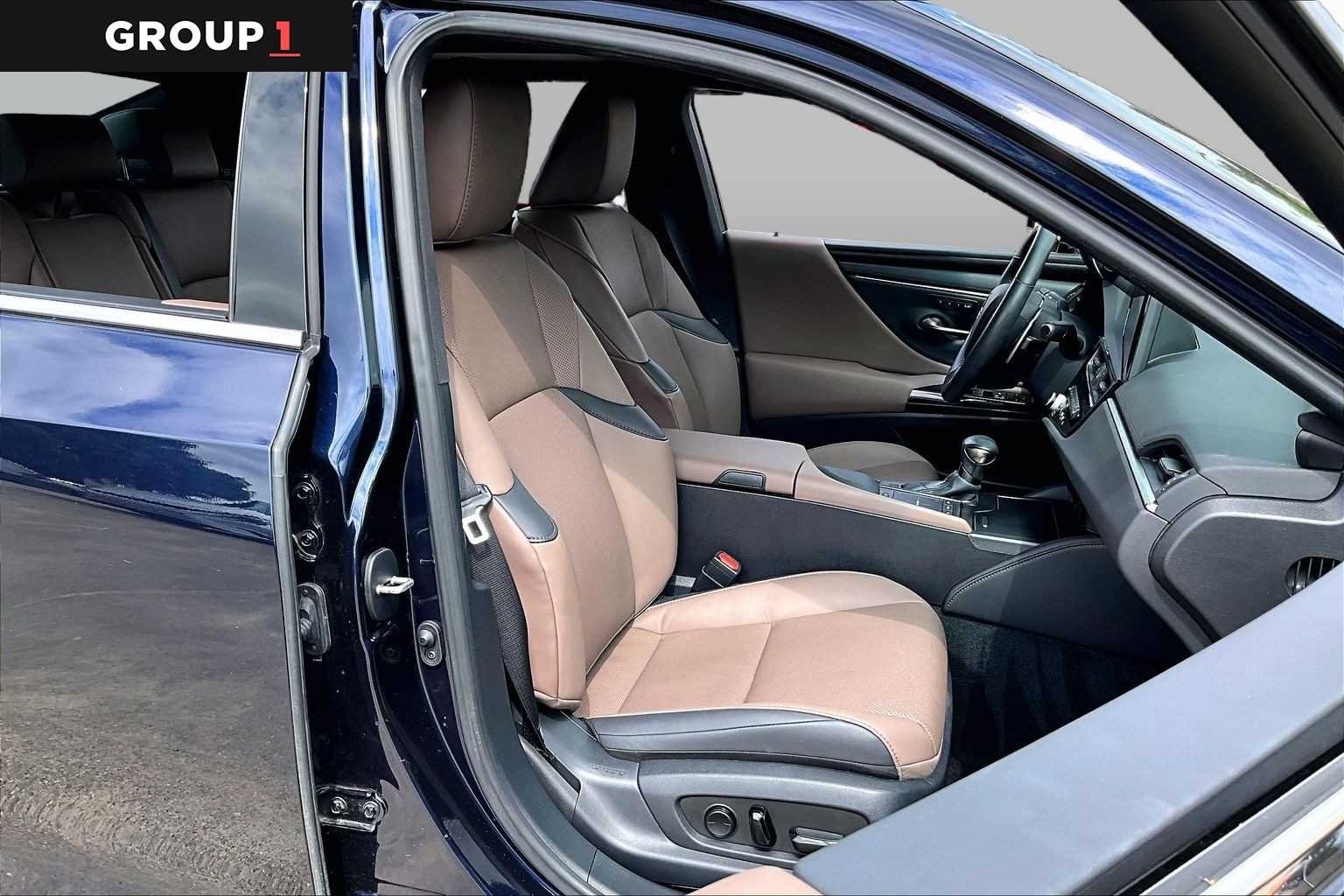 Used 2022 Nightfall Mica Lexus  image 8