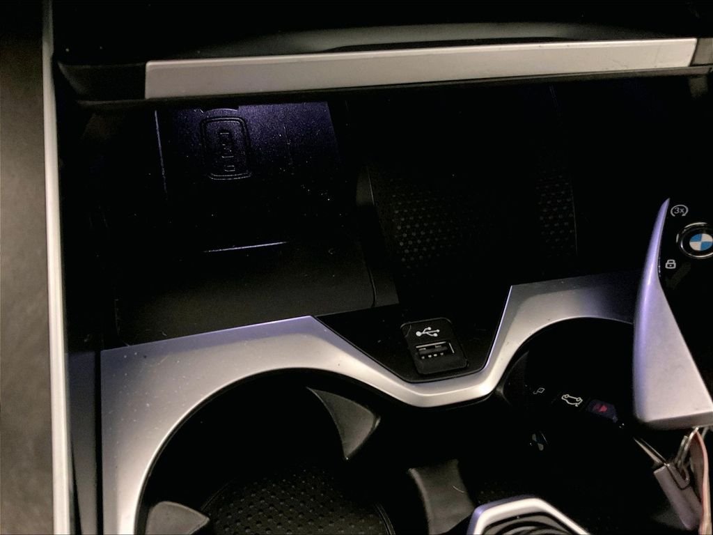 Used 2023 Black BMW xDrive40i image 28