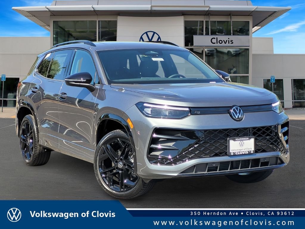 2026 Volkswagen Tiguan 2.0T SE R-Line Black 4Motion's photo