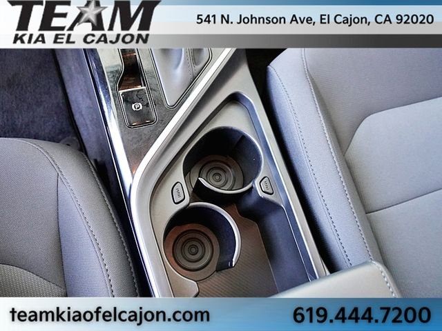 Used 2024 White Kia LX image 31