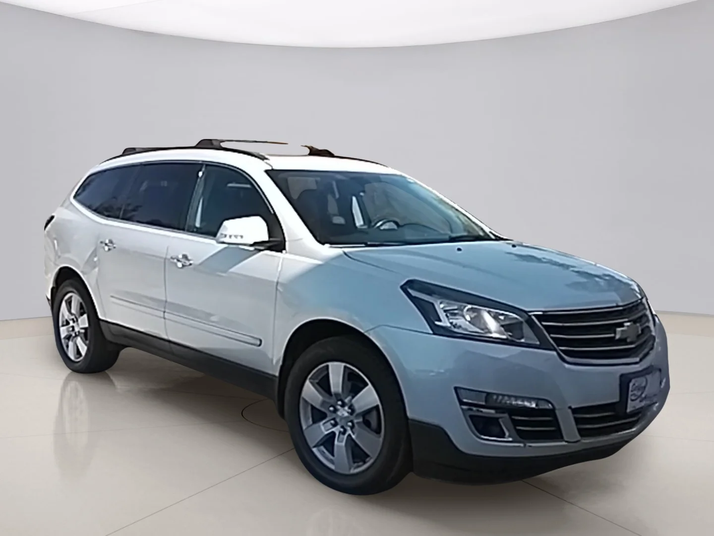 Used 2015 White Chevrolet LTZ image 7