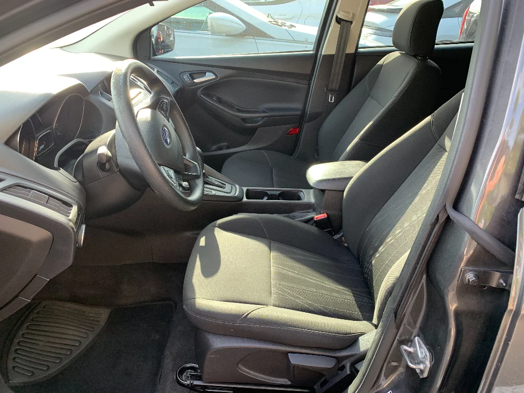 Used 2017 Magnetic Metallic Ford SE image 11