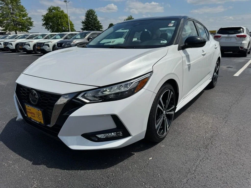 Certified Used 2023 White Nissan SR image 8