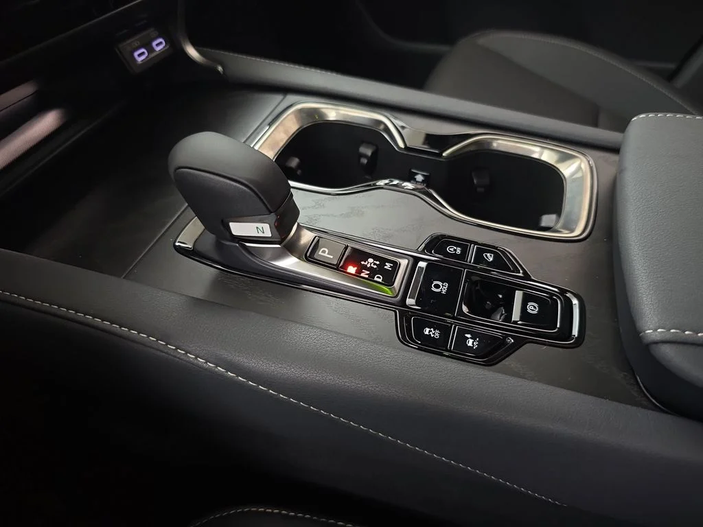 New 2026 Eminent White Pearl Lexus PREMIUM image 23