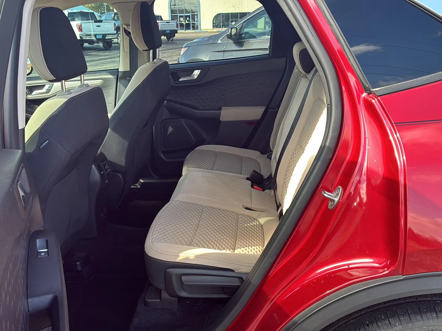 Used 2020 Rapid Red Metallic Tinted Clearcoat Ford SE image 9