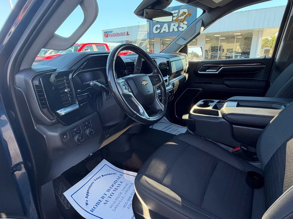Used 2023 NORTHSKY BLUE METALLIC Chevrolet LT image 18