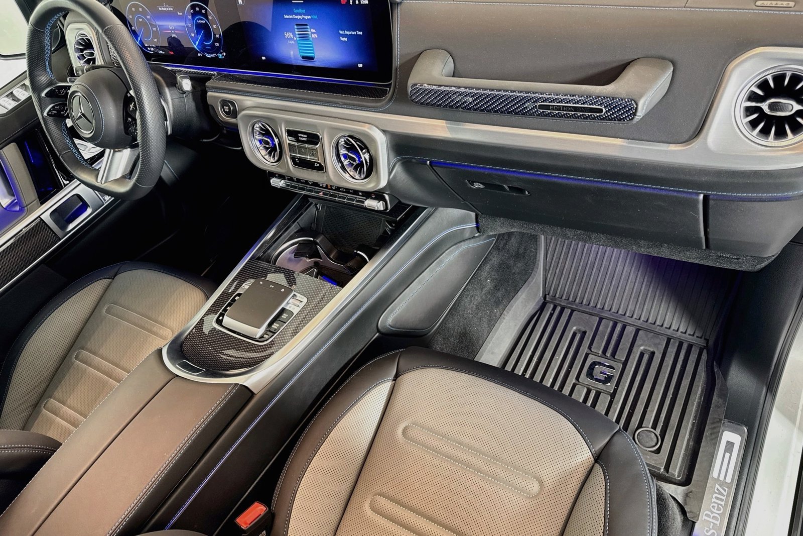 Used 2025 Manufaktur Moonlight White Magno Mercedes-Benz G 580e image 28