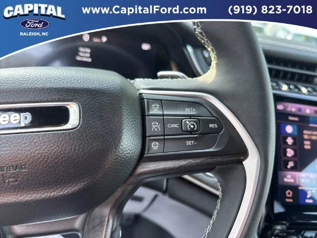 Used 2025 Gray Jeep Limited image 24