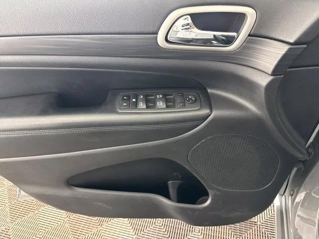 Used 2022 Gray Jeep Laredo X image 20