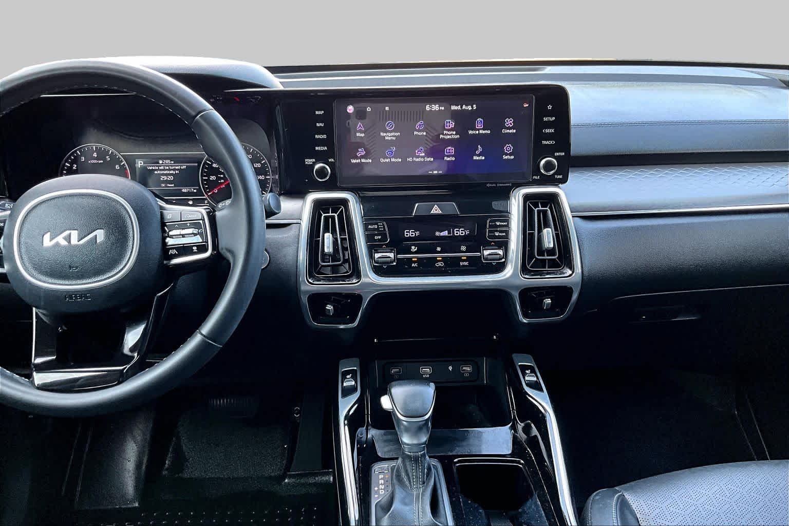 Pre-Owned 2022 Kia Sorento SX