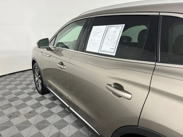 Used 2019 Brown Lincoln Select image 10