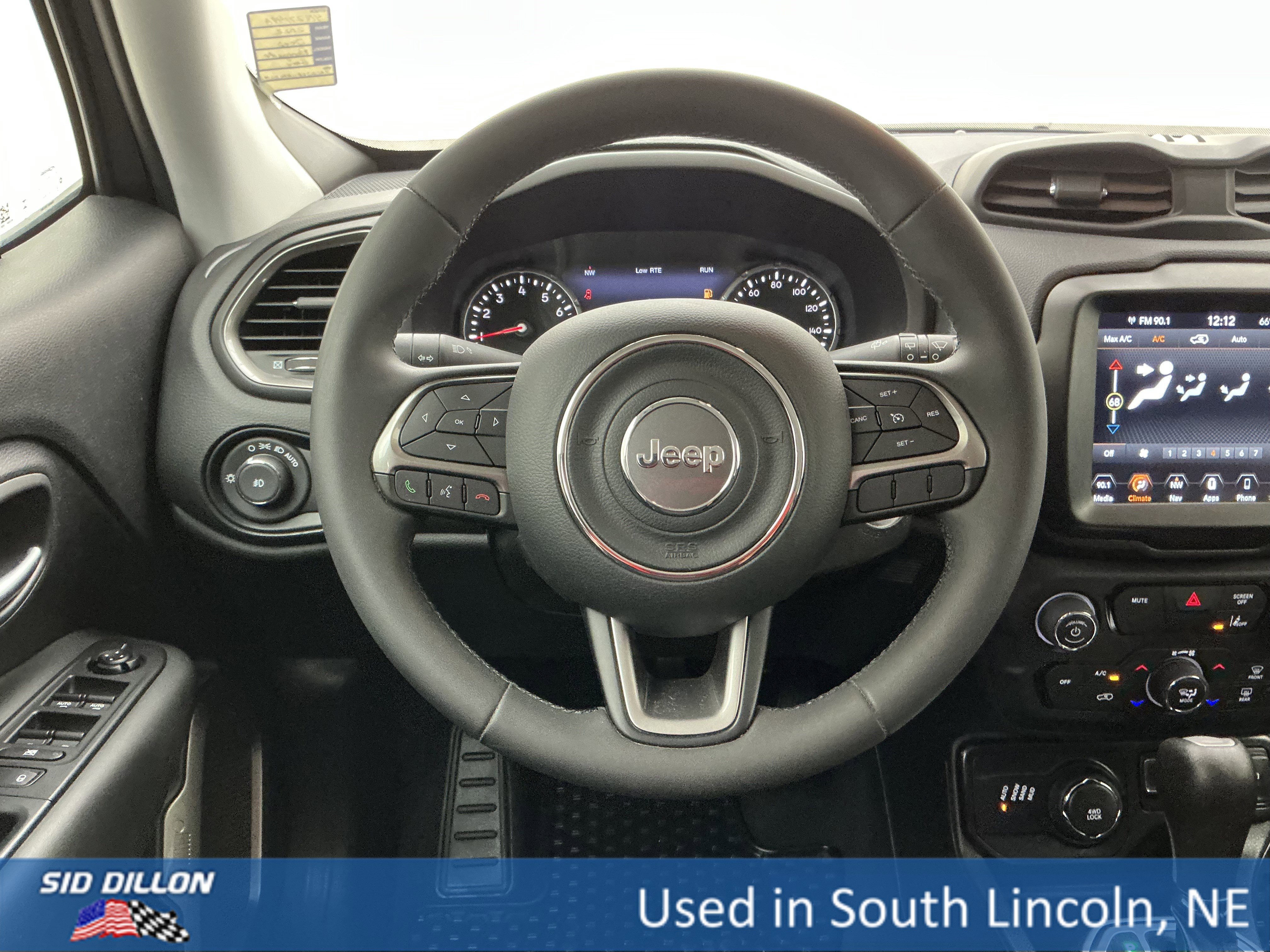 Used 2022 Graphite Gray Jeep Latitude image 21