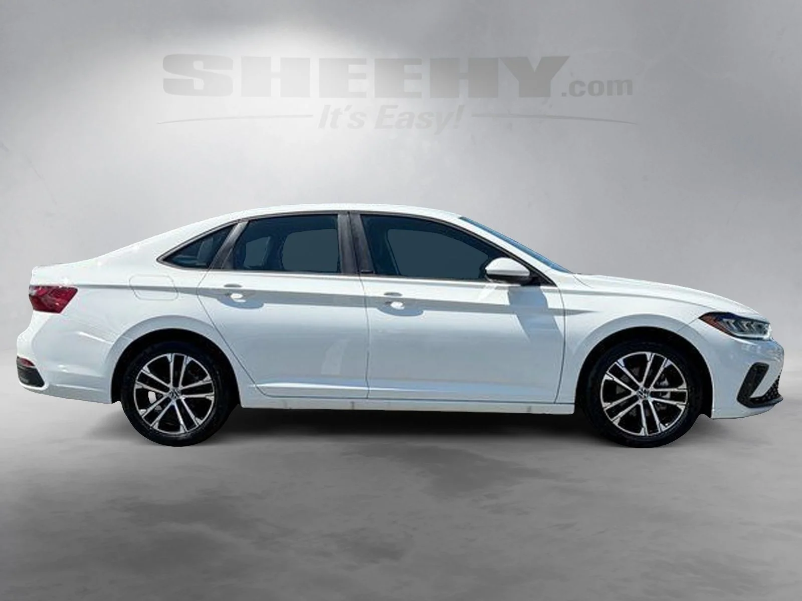 Used 2026 White Volkswagen 1.5T Sport image 9