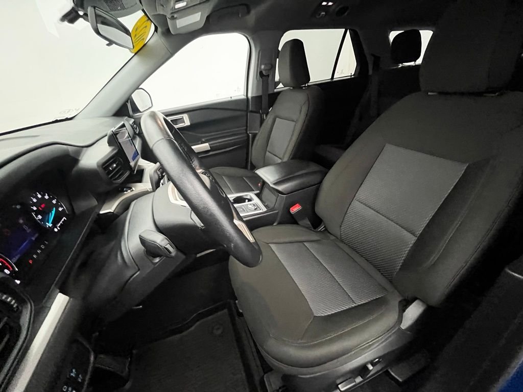 Used 2022 Blue Metallic Ford XLT image 21