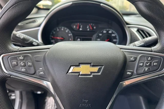 Used 2024 Sterling Gray Metallic Chevrolet LT image 26