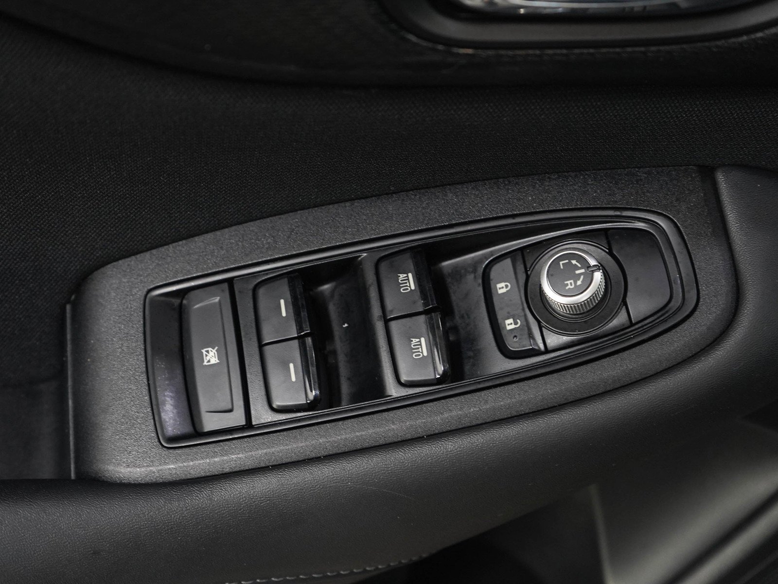 Used 2020 Crystal White Pearl Subaru Premium image 21
