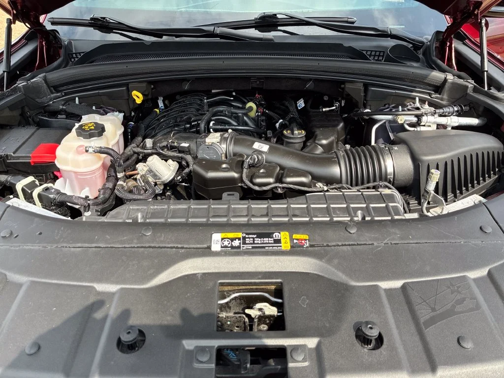 Used 2024 Red Jeep Altitude image 23