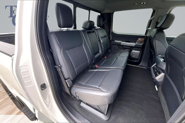 New 2026 Star White Metallic Tri-Coat Ford F-250® Lariat® image 31