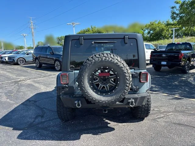 Used 2015 Gray Jeep Unlimited Sport image 12