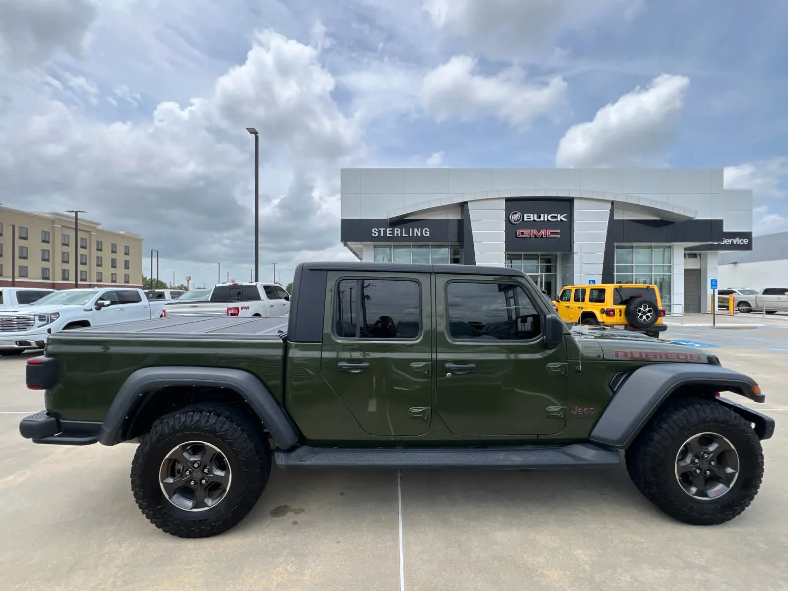 2022 Jeep Gladiator Rubicon's photo