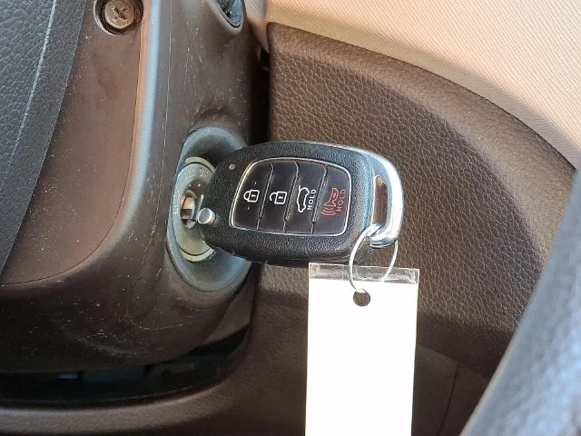 Used 2017 Blue Hyundai 2.4 Base image 22