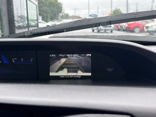 Used 2013 White Honda LX image 18