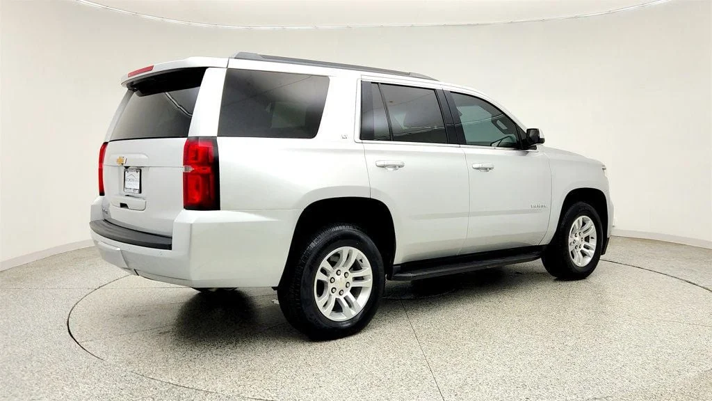 Used 2020 Silver Ice Metallic Chevrolet 4WD 4dr LT w/ Luxury Pkg & Sun/Entertainment Pkg image 5