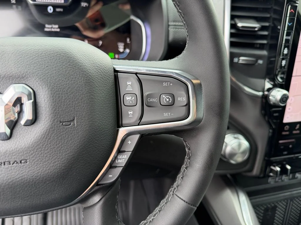 2026 RAM 1500 Laramie - Photo 18