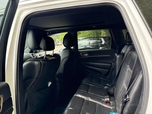 Used 2014 Bright White Clearcoat Jeep Limited image 12