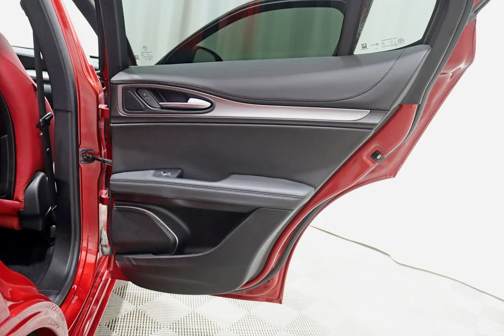 2023 Alfa Romeo Stelvio Veloce