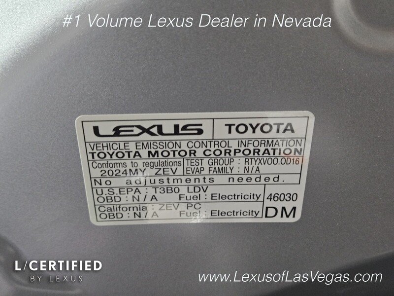 Certified Used 2024 Iridium Lexus PREMIUM image 28