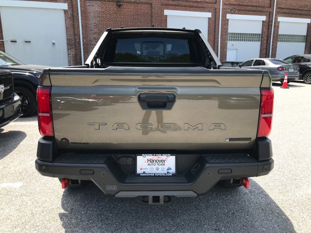 2026 Toyota Tacoma Trailhunter - Photo 6