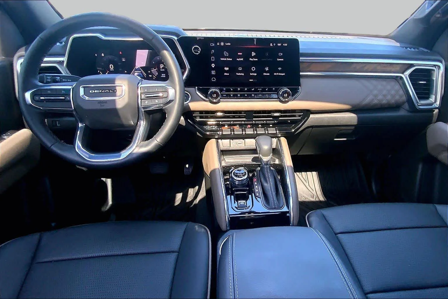 Used 2025 Glacier Metallic GMC Denali image 15