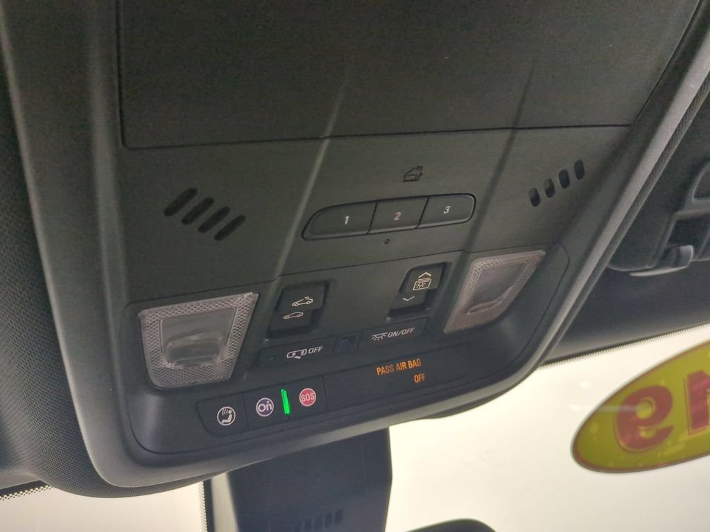 Used 2019 Beige Chevrolet Premier image 25