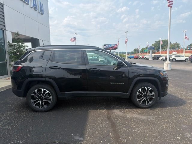 Certified Used 2022 Diamond Black Jeep Limited image 2