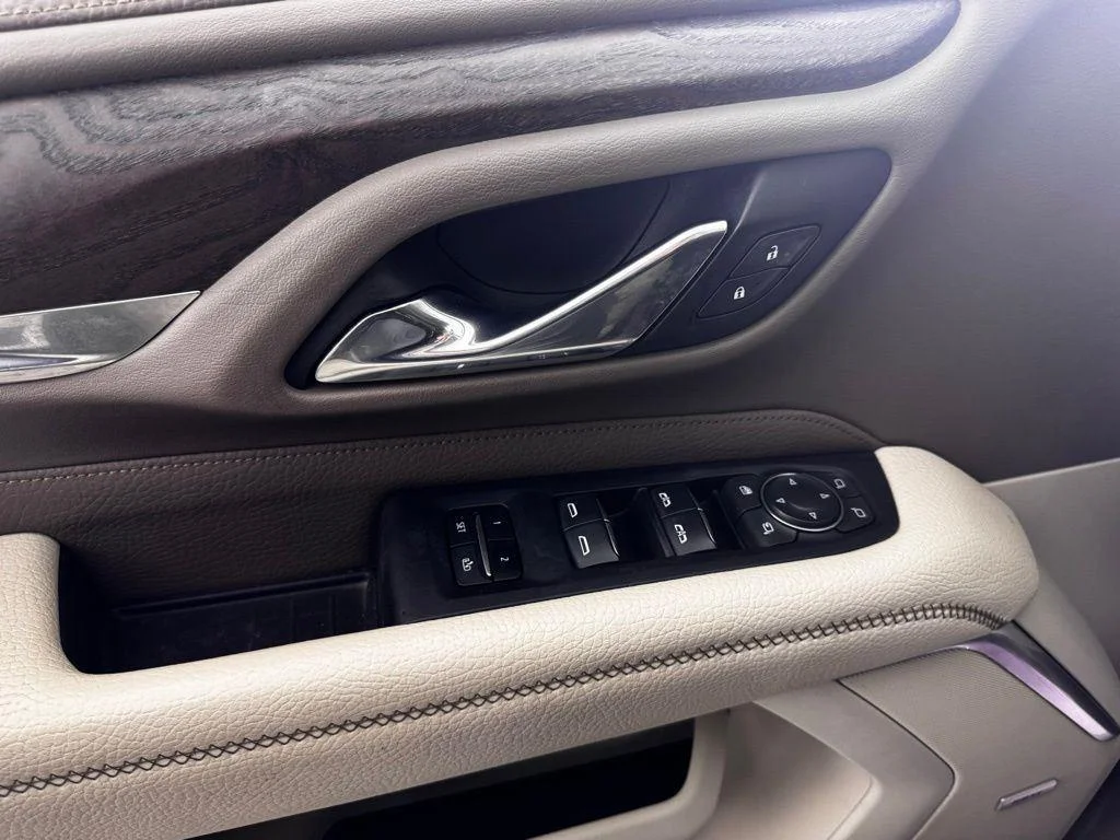 Used 2021 White Frost Tri-Coat GMC Denali image 14