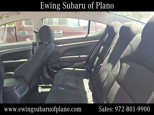 Used 2020 Silver Hyundai SE image 7