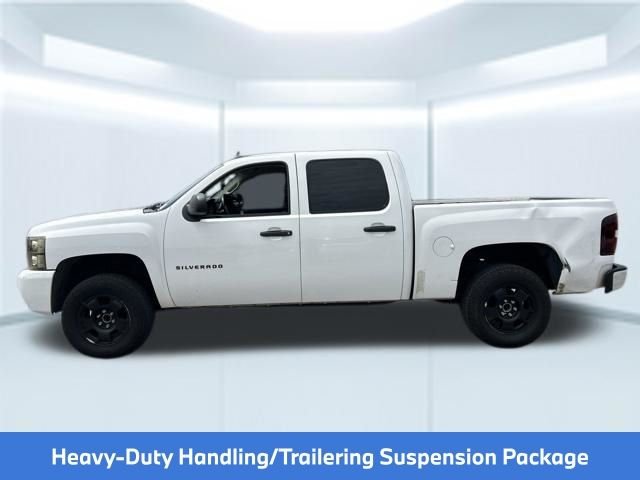 Used 2011 White Chevrolet LT image 11