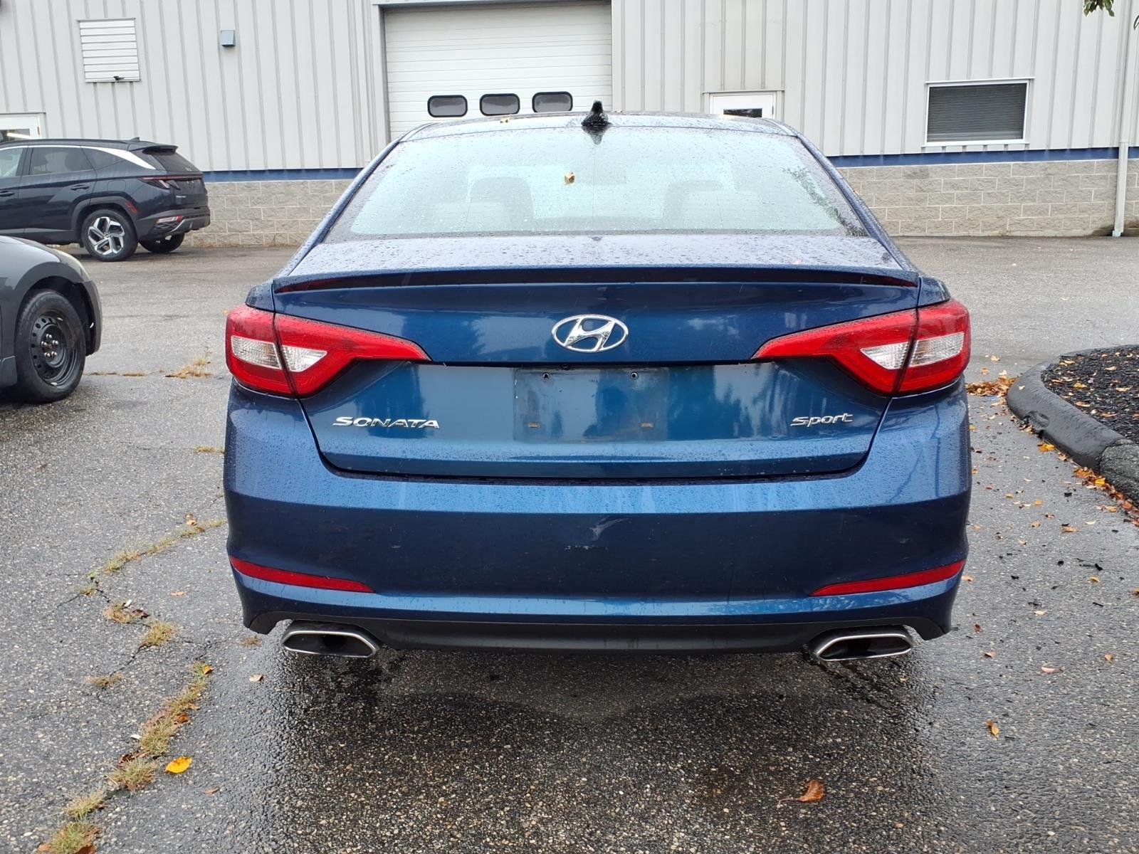 Used 2016 Lakeside Blue Hyundai 2.4L Sport image 6