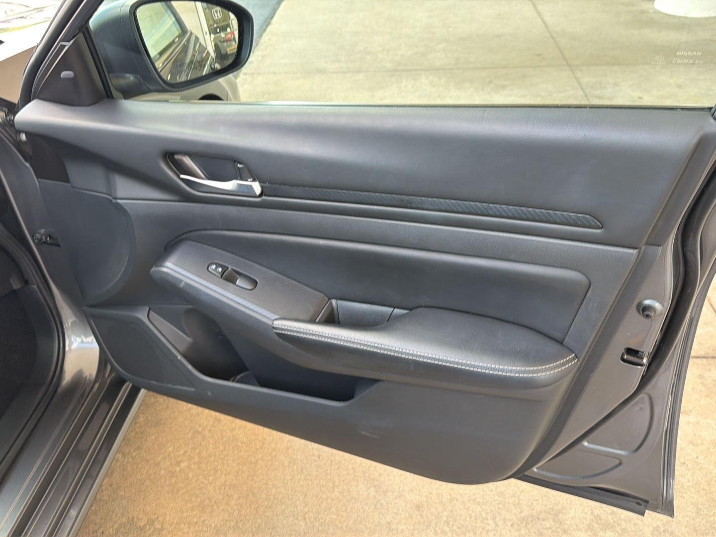 Used 2025 Gun Metallic Nissan SV image 14