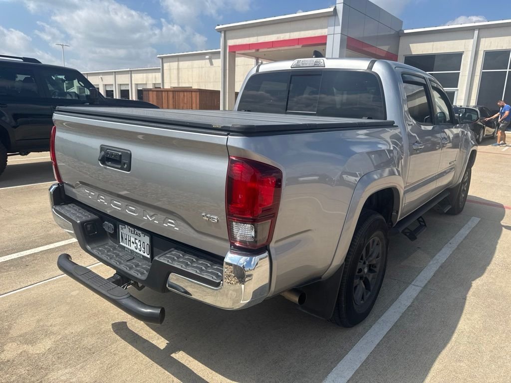 Used 2020  Toyota SR5 image 6