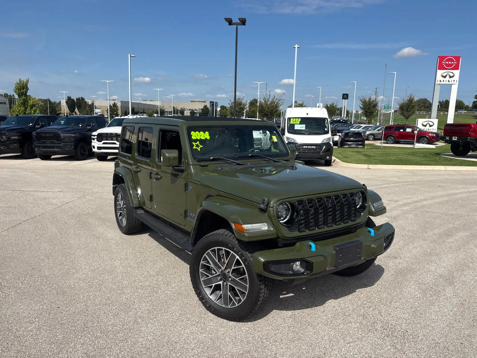 Used 2024 Sarge Green Clearcoat Jeep High Altitude image 3