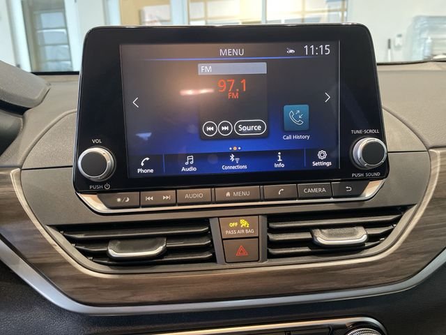 2025 Nissan Altima SV - Photo 22